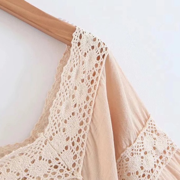 LAST ONE Embroidered Floral Midi Dress - Picture 14 of 16